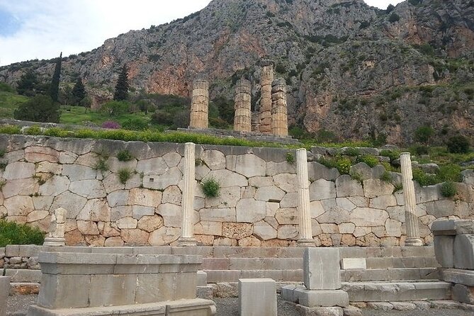 2-Day Private Tour to Delphi and Meteora from Athens - Arachova Village Break: Shops, Stalls, and Formaela Cheese