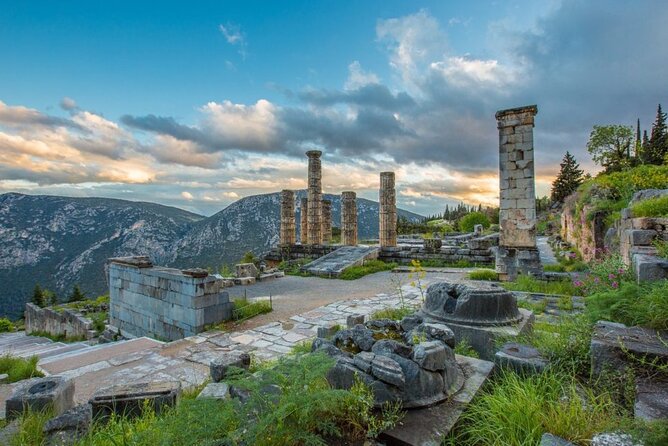 2-Day Private Tour to Delphi and Meteora from Athens - Day 1: Hosios Loukas and the Byzantine Start That Sets the Tone