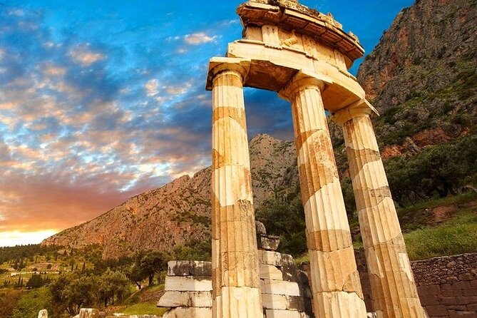 2 Days Peloponnese Tour : Ancient Olympia - Corinth, Mycenae Nafplio Epidaurus - Your driver vs a licensed tour guide: how to get the best experience