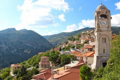 3 Day Private Tour in Olympia, Delphi & Monasteries of Meteora - Day 2: Delphi ruins plus the Delphi Museum, then Arachova and Meteora sunset