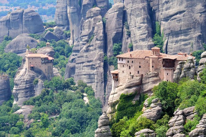 3-Day Trip to Delphi and Meteora from Athens - Amalia hotels: pool time, Wi‑Fi, and the truth about expectations