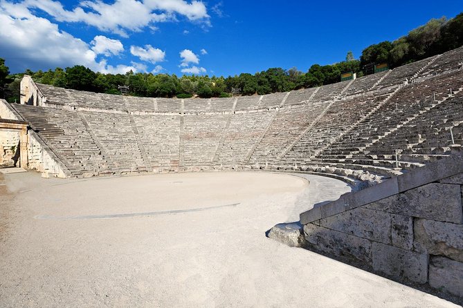4-Day Greece Highlights Tour: Epidaurus, Mycenae, Olympia, Delphi and Meteora - Hotels, Breakfast, Dinner, and What Half-Board Really Changes