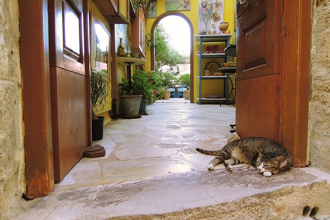 4 Day Private Tour, Crete, Santorini, Mykonos, Delos from Athens - Day 4: back to Athens via Piraeus