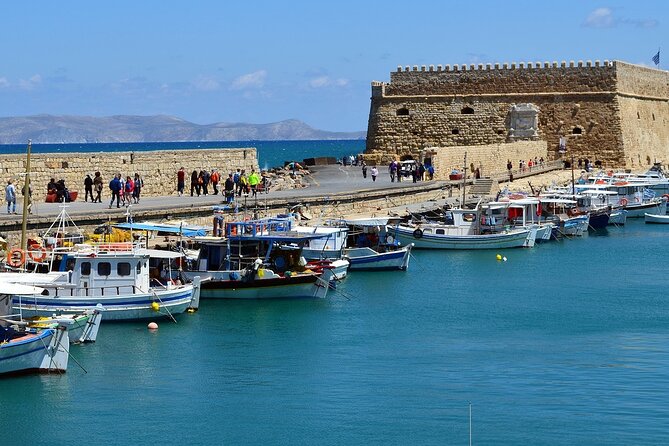 4 Day Private Tour, Crete, Santorini, Mykonos, Delos from Athens - Hotel choice and comfort: 3- vs 4-star matters