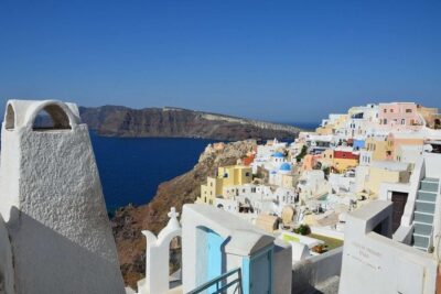 4 Nights in the Greek Islands from Athens: Santorini, Mykonos and Syros - Price and logistics: what you’re really paying for