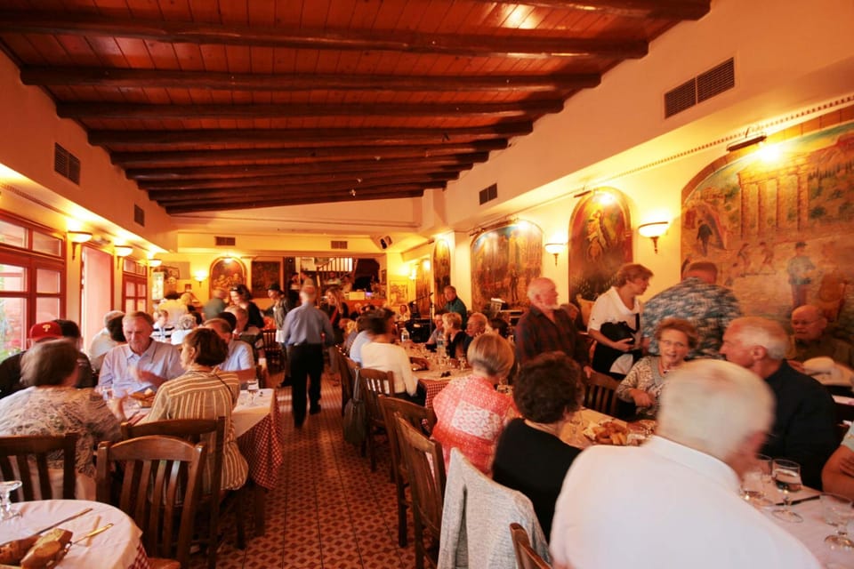 "A Night in Athens: Dinner and Music Under the Stars" - Skip-the-line entry and the guide’s job: more “escort” than “all-day tour”
