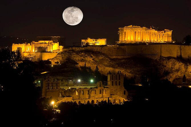 Acropolis and Athens Sightseeing half day Spanish guided tour - Arch of Hadrian: a Roman bookmark in your photo line