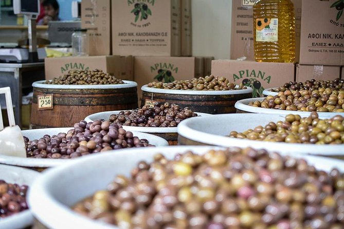 Acropolis Delights: Private Acropolis & Food Tour - Why pair the Acropolis with Athens Central Market food?
