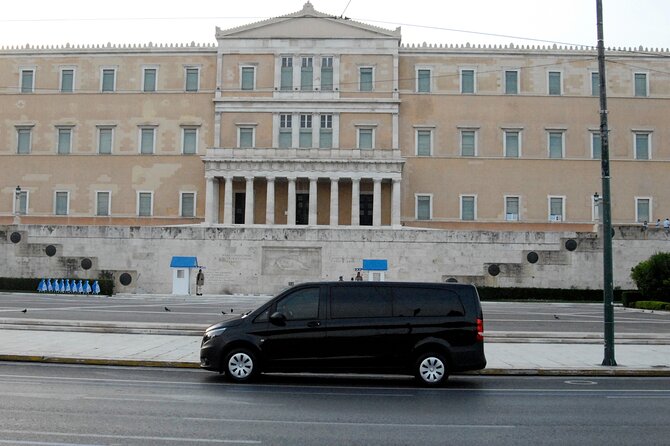 Airport transfer - The English-Speaking Driver: More Than Just a Chauffeur