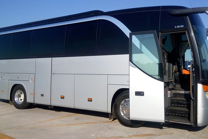 AIRPORT TRANSFER to/from hotel (up 14 in a luxurious Minibus ) - Comfort and service details that matter on arrival