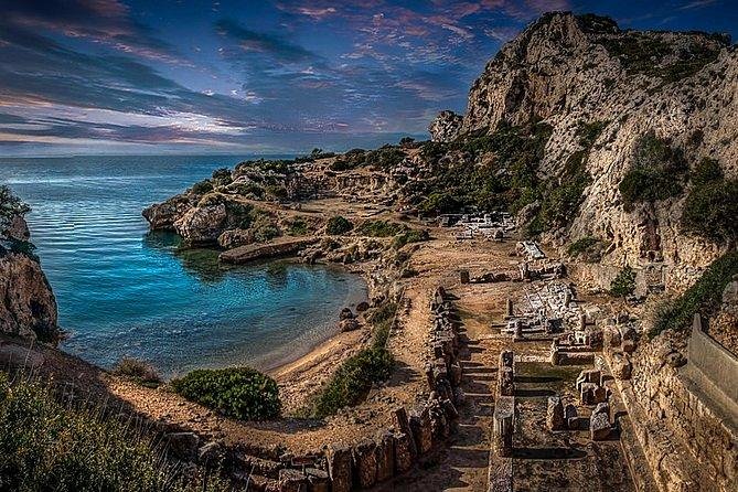 Ancient Corinth, Sanctuary of Hera, Blue Lake & Canal from Athens - Athens pickup to Corinth Canal: a fast stop with big scale