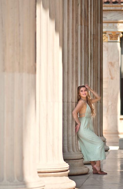 Ancient Greece Photoshoot - Natural-light coaching by Anne Krass (and why checking shots helps)