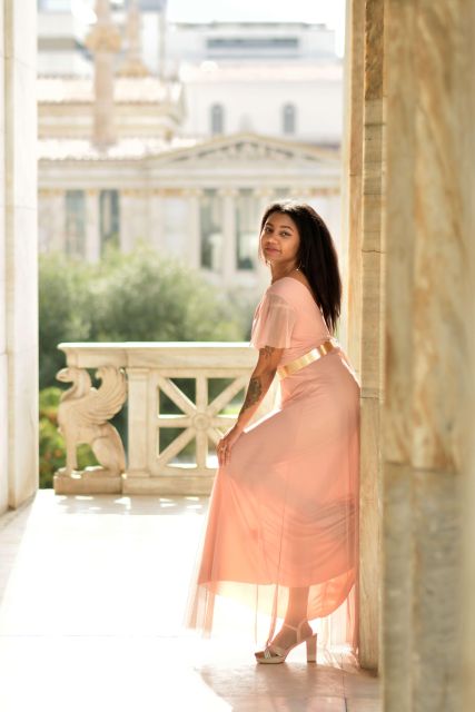Ancient Greece Photoshoot - Price of $107 for up to four: is this good value?