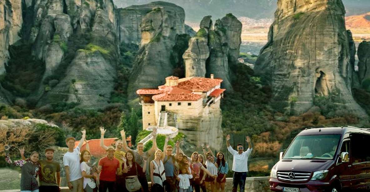 Athens: 2-Day Meteora Tour in Spanish with Guide & Hotel - The Spanish 4-hour monastery tour: three interiors plus sweeping viewpoints