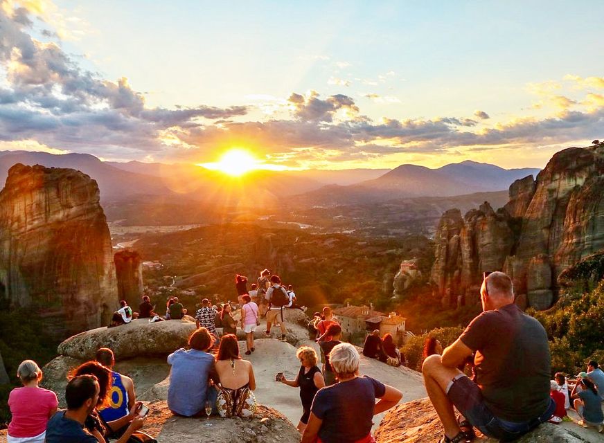 Athens: 2-Day Meteora Tour in Spanish with Guide & Hotel - Price and value: what $123 covers (and what to budget on top)