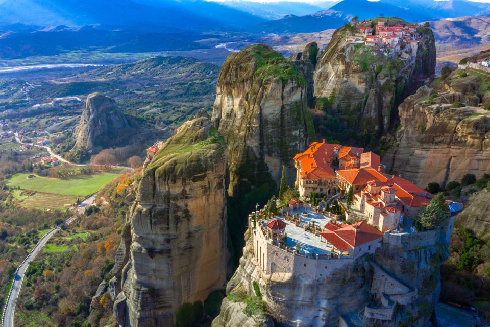 Athens: 2-Day Meteora Tour in Spanish with Guide & Hotel - Who this tour fits best