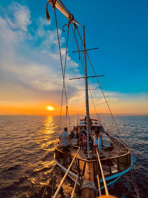 Athens: 3-Hour Sunset Cruise with Swim Stop, Snacks & Drinks - Greek-inspired snacks and unlimited wine/beer: the value part