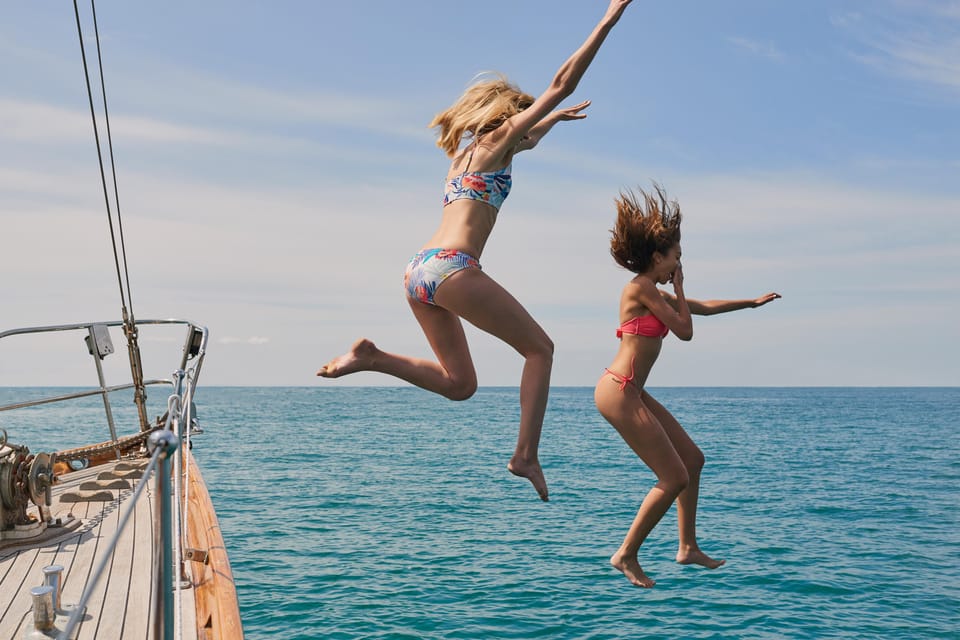 Athens: 3-Hour Sunset Cruise with Swim Stop, Snacks & Drinks - Athens Riviera at sunset: what the 3 hours feel like on board