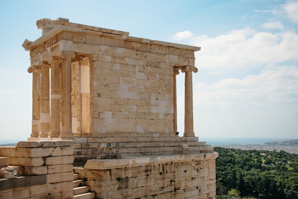 Athens: Acropolis and Μuseum Private Guided Tour - New Acropolis Museum in concrete and glass: what you should focus on