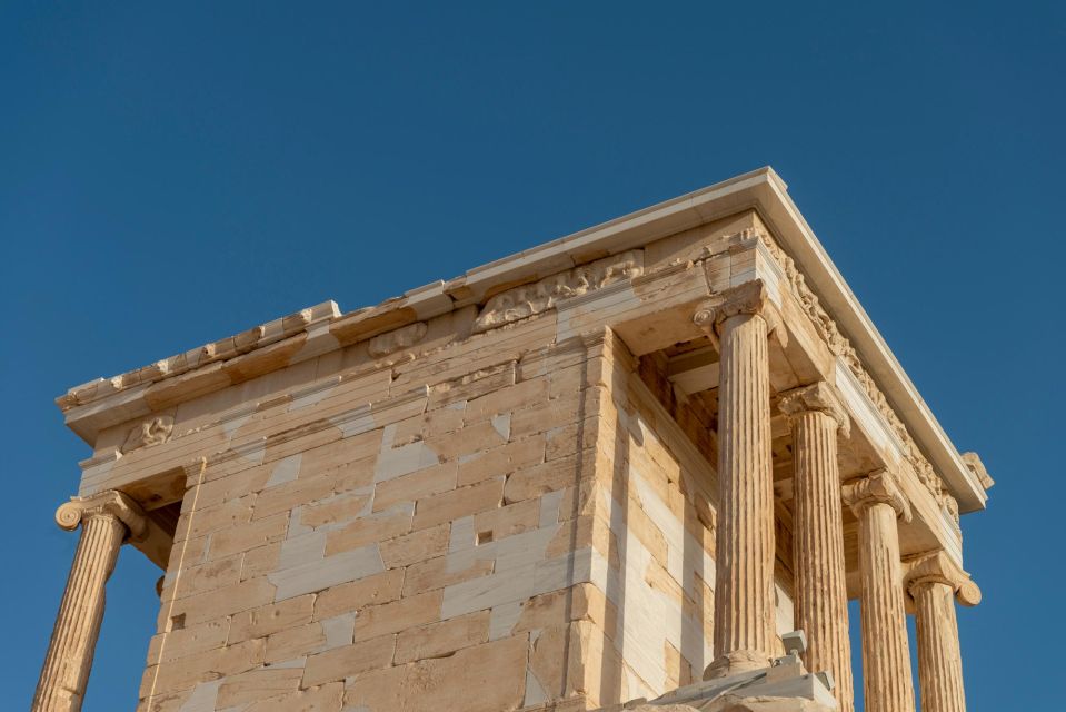 Athens: Acropolis FULLY PRIVATE Tour with Licensed Guide - Why a licensed archaeologist guide matters at the Acropolis