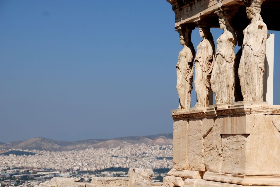 Athens: Acropolis Guided Tour - First impressions: a fast, organized Acropolis start
