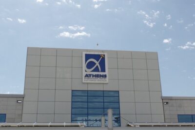 Athens airport to Lavrio port/ hotels private transfer - Flight tracking: the quiet advantage when planes run late