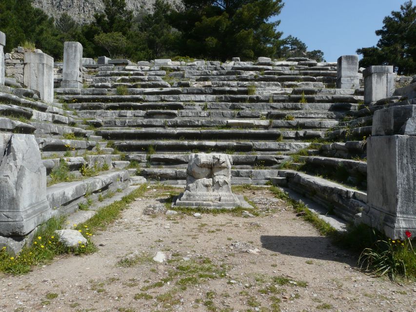 Athens: Ancient Olympia and Corinth Canal Private Tour - When a Licensed Site Guide Might Be Worth the Extra Cost