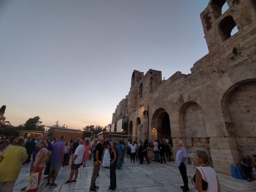 Athens and Piraeus: Private Night Tour - Who this private night tour is best for (and who should skip it)