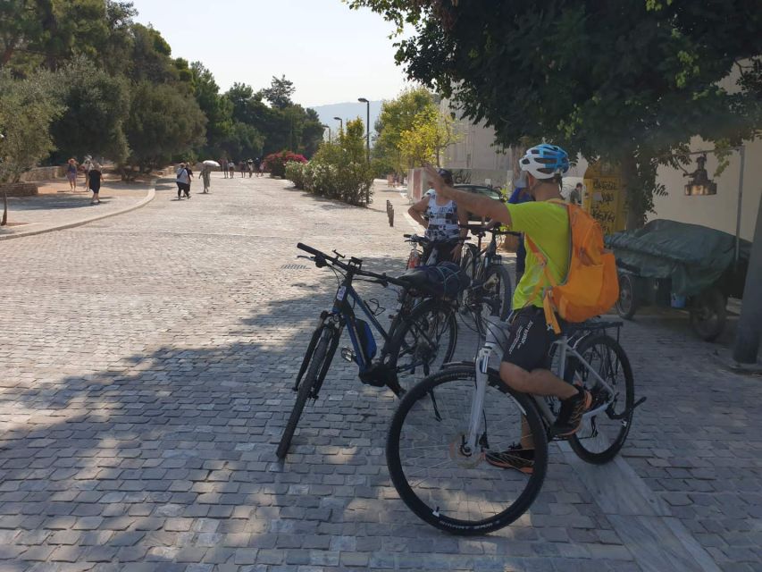 Athens: Authentic neighborhoods & the beach Bike Tour - SNFCC: modern architecture plus a serious cultural context