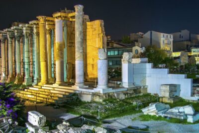 Athens by Night: 4-Hour Guided Private Tour - Kolonaki after dark: Lycabettus Hill’s polished streets and first bar stop