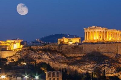 Athens by night - The 8:00 pm Start and Where You’ll Be Meeting