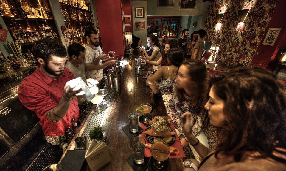 Athens by Night: Sightseeing, Spirits, and Food - Dessert around Monastiraki: baklava and fried dough moments