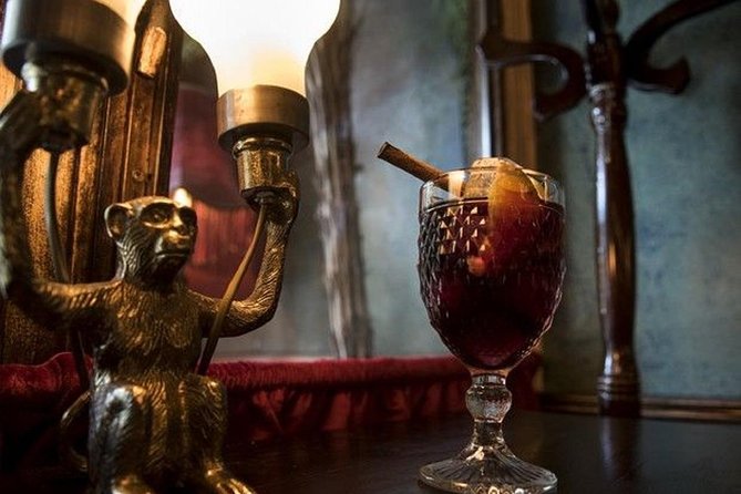 Athens by Night: Small Group Sightseeing with Drinks and Food Tasting - Feyrouz near Aiolou Street: family food in the historical center