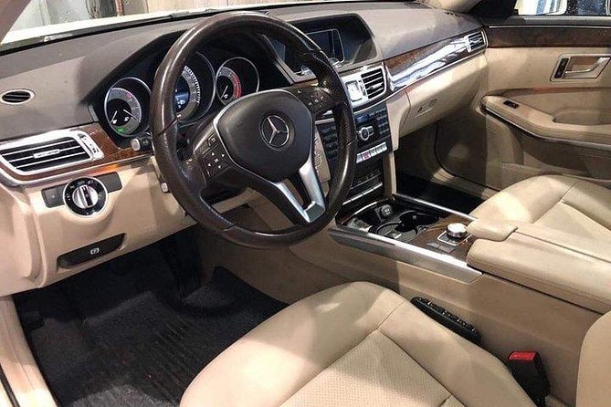 Athens Center to Cruise Piraeu's Terminals - Inside the vehicle: A/C, Wi‑Fi, and luggage-friendly comfort