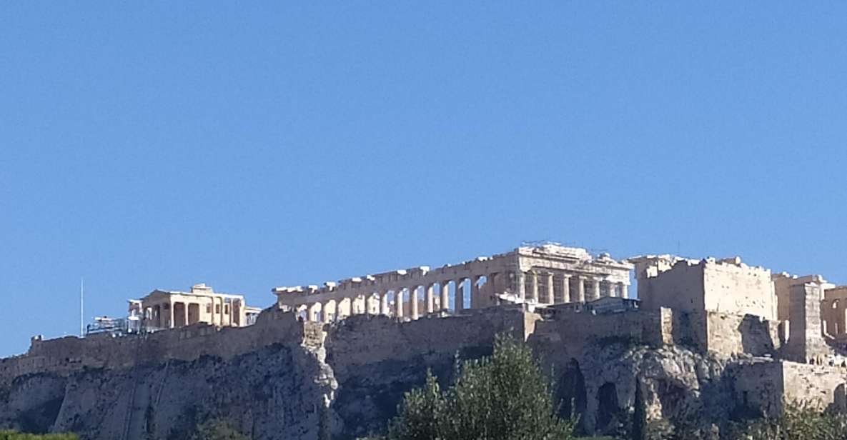 Athens city center walking tour - Makrygianni: where the city feels close to the Acropolis