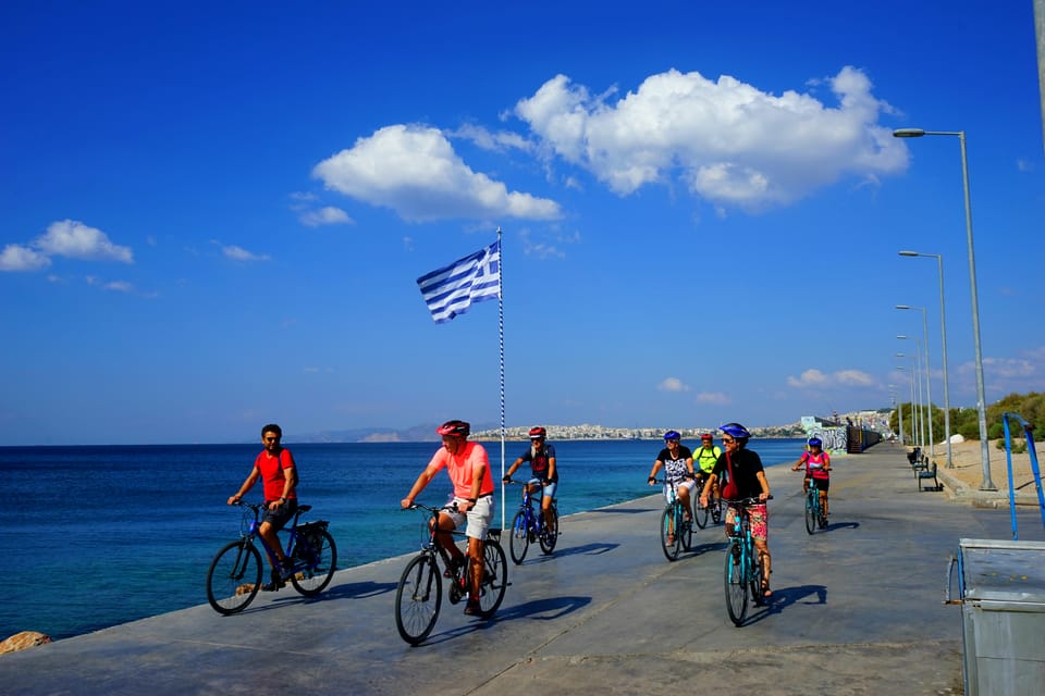 Athens: City & Sea Bike Tour - The traditional pie finish: a local food moment without overthinking it