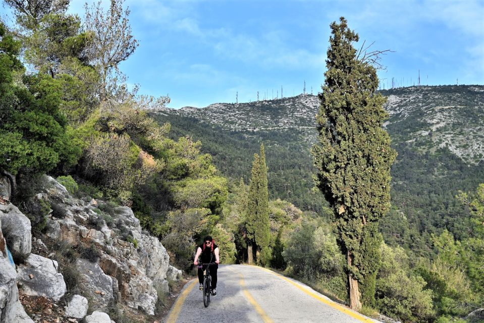 Athens: Electric Bicycle Tour to Mount Hymettus - Getting started: Veikou 131 and your first ride through Athens