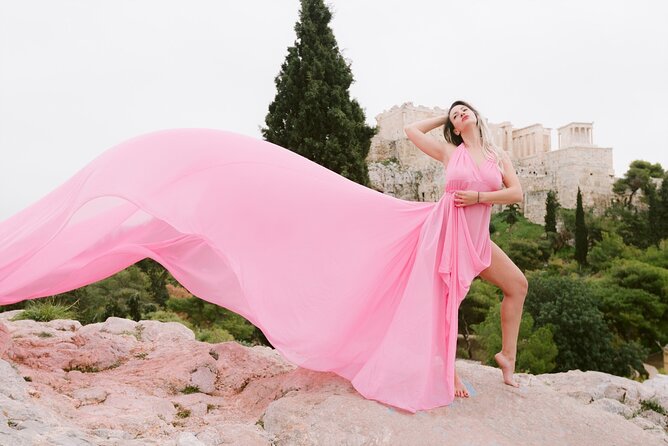Athens Flying Dress Photo Shoot with a Professional Photographer - How the photographer actually works: direction, variety, and fast editing