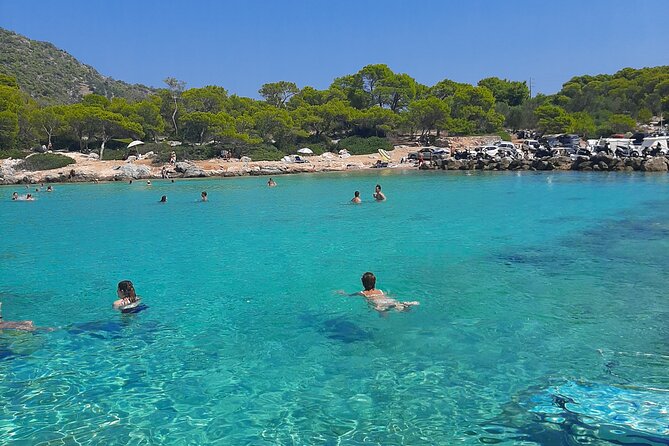 Athens: Full-Day Island Hopping Cruise with Lunch and Swimming - Boat Comfort, Crew Service, and Safety on a Smaller Vessel