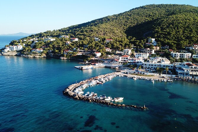 Athens: Full-Day Island Hopping Cruise with Lunch and Swimming - Zea Marina Morning: Coffee, Juice, and a Smooth Start