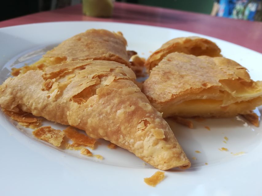 Athens: Gastronomic Vegan Group Walking Tour - What makes the food tastings feel worth it