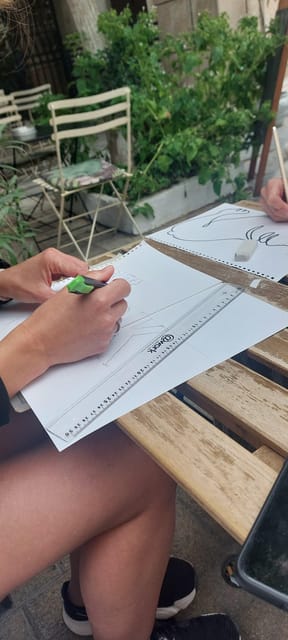 Athens: Graffiti Workshop and Tote Bag Painting Experience - Your Tote Bag Workshop in the Art Lab (1.5 Hours of Painting)
