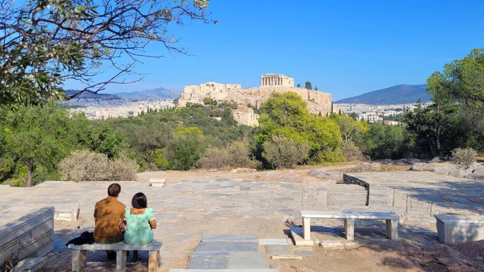 Athens Hills: Mythology Treasure Hunt - How the hunt payoff works: gems, gifts, and discount vouchers