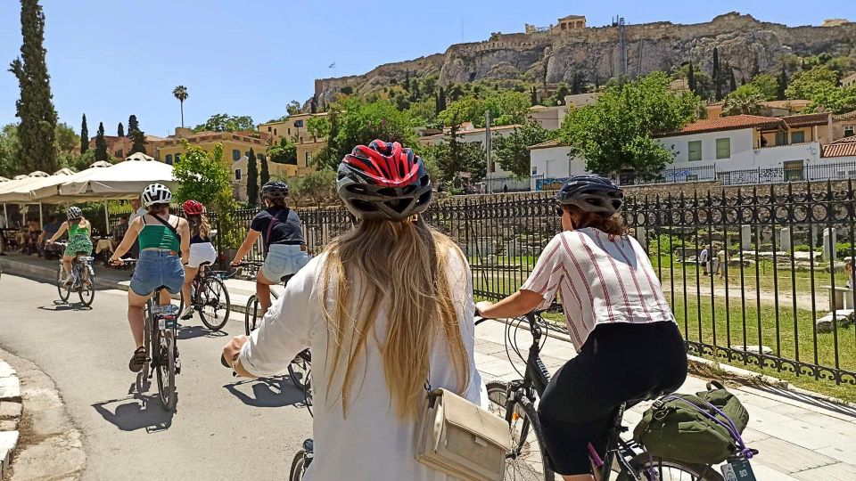 Athens Historical Center: Explore by Bike - Kerameikos: the first ancient stop sets the tone