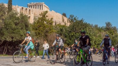 Athens Historical Center: Explore by Bike - Meeting at Flat Tyres Psycling Club on Thessalonikis 140