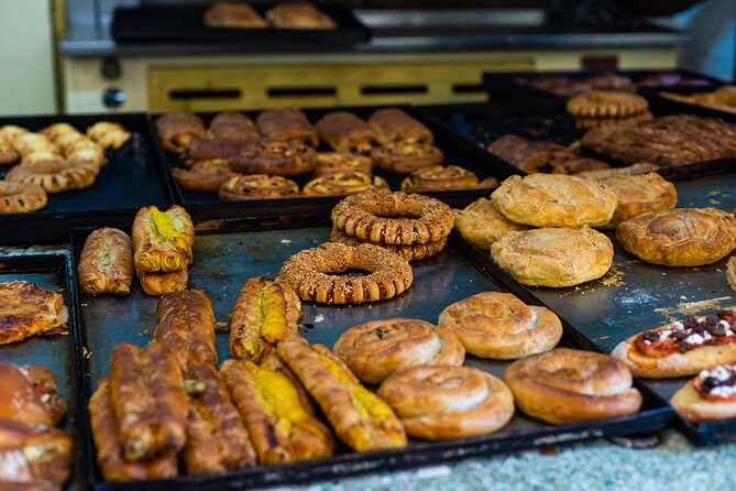 Athens Insider Food Tour: Private & 100% Personalized - Souvenir time in Monastiraki without derailing your appetite