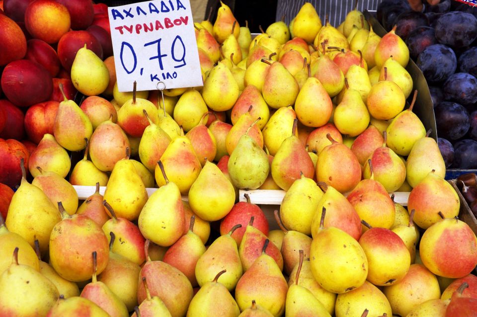 Athens: Local Markets with Artisanal Crafts Walking Tour - Omonia Square Finish: Street Food, Then Out at the Metro