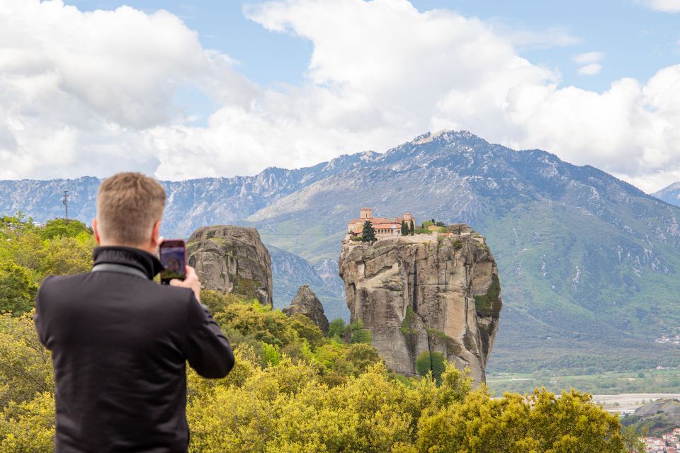 Athens: Meteora Monasteries Day Tour with Lunch - Dress Code, Shoes, and Small Things That Save Time