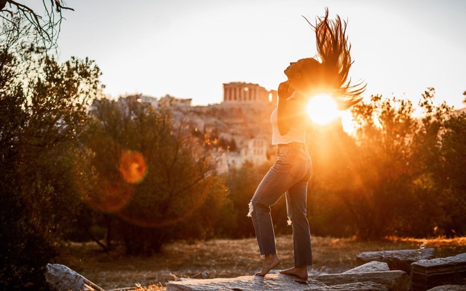 Athens photo tour - How the photoshoot works: candid direction + edited results