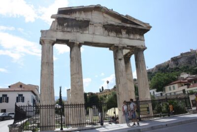 Athens: Plaka to Acropolis Smartphone Audio Tour - Winding Plaka streets and neoclassical houses at your pace